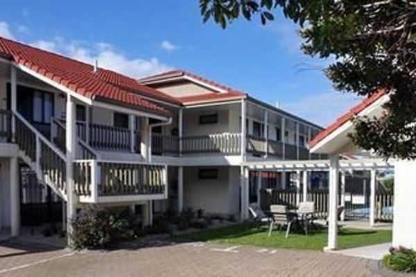 Hotel Summit Motor Lodge (Tauranga)